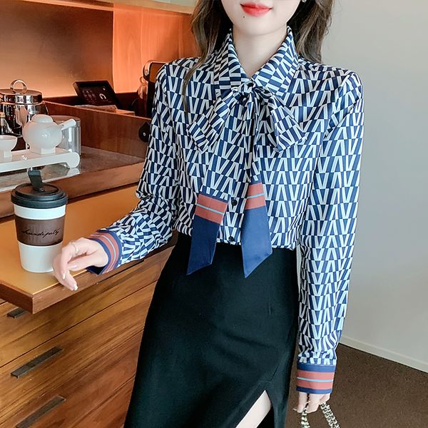 2022 classic lapel striped button shirt print designer silk blouses long sleeve office ladies ribbon bow spring autumn woman and blouse, White
2022 classic lapel striped button shirt print designer silk blouses long sleeve office ladies ribbon bow spring autumn woman and blouse, White