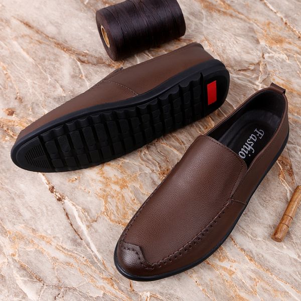 2022 big size men leather shoes slip on vintage loafers mens moccasins shoes italian designer shoe casual boat shoes lightweight, Black
2022 big size men leather shoes slip on vintage loafers mens moccasins shoes italian designer shoe casual boat shoes lightweight, Black