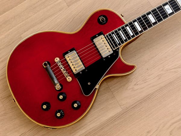 paul custom vintage electric guitar cherry
paul custom vintage electric guitar cherry