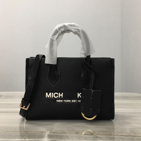 designer handbags women shoulder bags fashion cross body strap beach handbag letter print leather luxury purse
designer handbags women shoulder bags fashion cross body strap beach handbag letter print leather luxury purse
