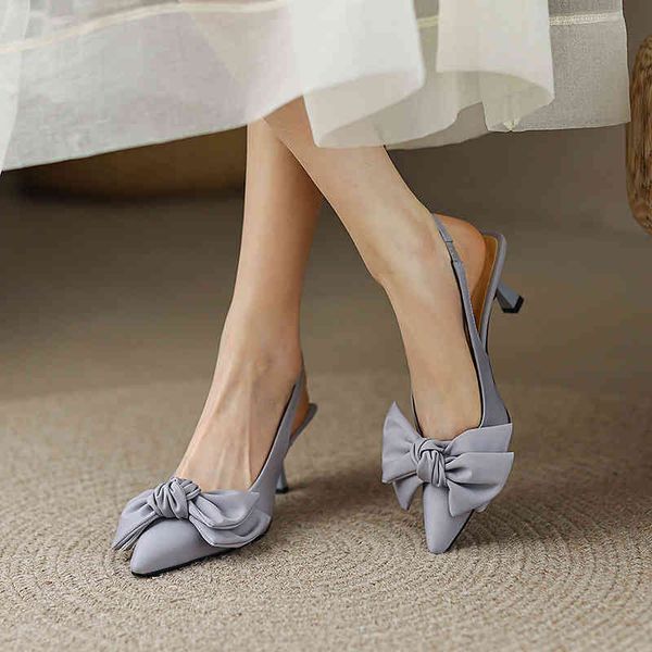 sandals baotou thin heel back empty sandals spring simple korean temperament bow shallow mouth pointed single shoes women 6c1r, Black
sandals baotou thin heel back empty sandals spring simple korean temperament bow shallow mouth pointed single shoes women 6c1r, Black