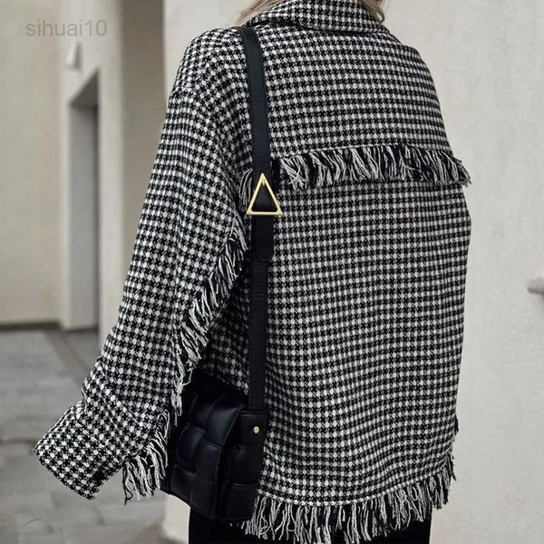 women 2021 new fashion oversized checked coat jacket vintage pocket female chic tassel jacket l220725, Black;brown
women 2021 new fashion oversized checked coat jacket vintage pocket female chic tassel jacket l220725, Black;brown