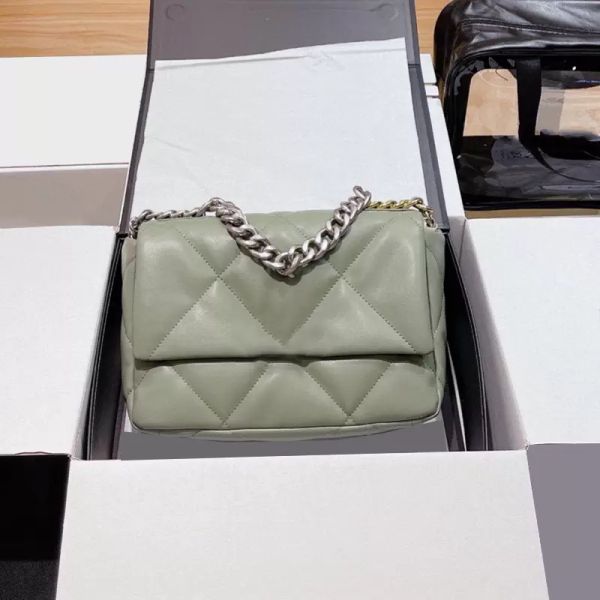 designer bags women leather handbags lambskin silver hardware chain totes crossbody shoulder purse large capacity classic flap clutch genuin
designer bags women leather handbags lambskin silver hardware chain totes crossbody shoulder purse large capacity classic flap clutch genuin