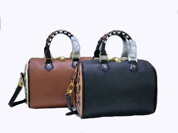 2023 luxury brand fashion designers women handbags luxury lady shoulder bags leather empreinte bag classic monograms crossbody origina purse, Black
2023 luxury brand fashion designers women handbags luxury lady shoulder bags leather empreinte bag classic monograms crossbody origina purse, Black
