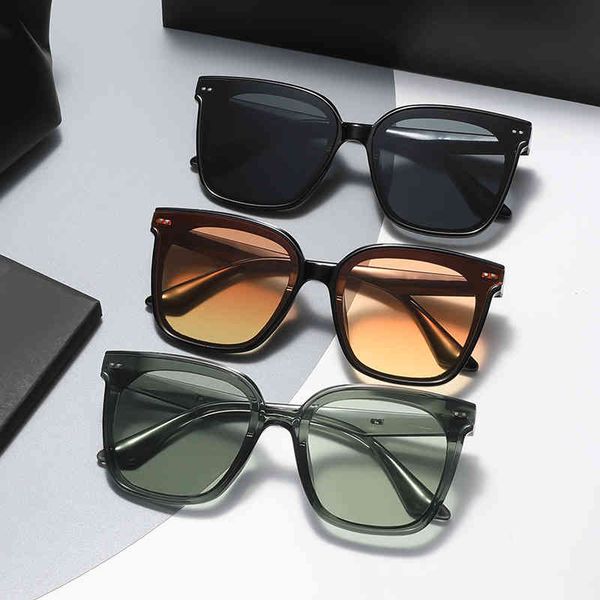 women's 2022 new trendy ultraviolet brand outdoor sunglasses factory wholesale direct store, White;black
women's 2022 new trendy ultraviolet brand outdoor sunglasses factory wholesale direct store, White;black