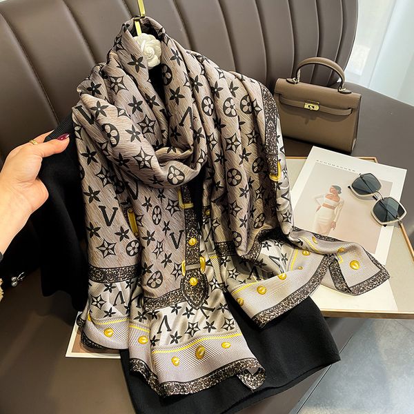modern letter casual ins style beach towel fashion summer bath towels classic home supplies, Black
modern letter casual ins style beach towel fashion summer bath towels classic home supplies, Black