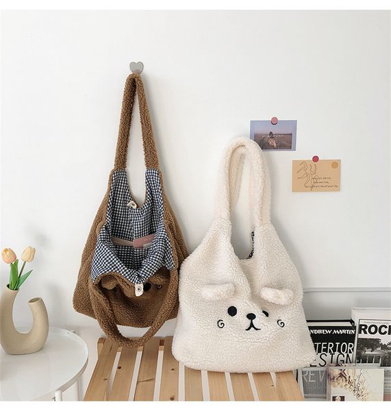 hbp flower bags cloth language autumn winter new imitation lamb wool large capacity plush embroidery shopping versatile casual shoulder bag
hbp flower bags cloth language autumn winter new imitation lamb wool large capacity plush embroidery shopping versatile casual shoulder bag