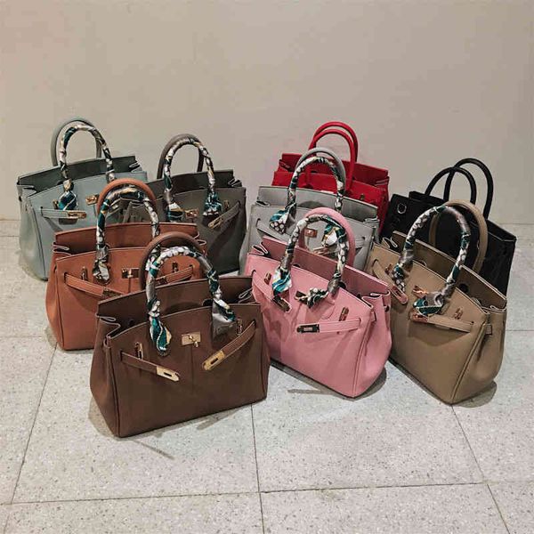 luxury classic handbags birkins'ss wedding bride's bag 2022 atmospheric red fashion versatile portable diagonal large capacity pla
luxury classic handbags birkins'ss wedding bride's bag 2022 atmospheric red fashion versatile portable diagonal large capacity pla