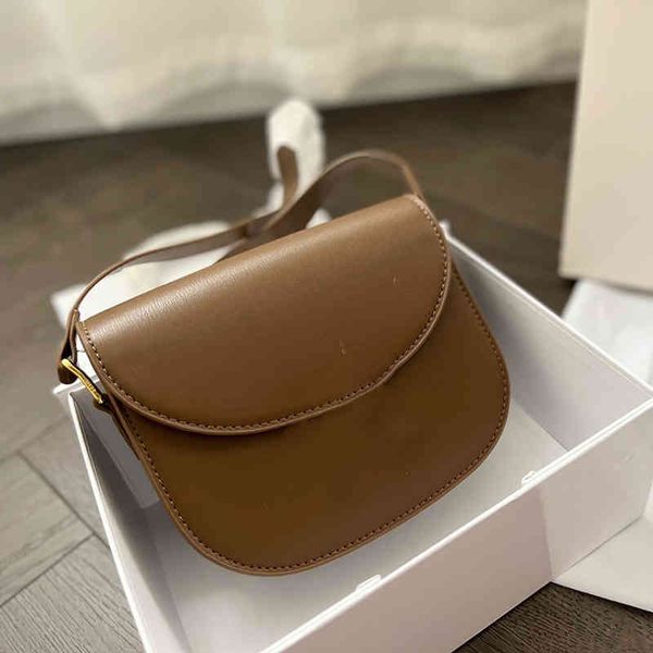 evening bags shoulder bag designer handbags classic simple solid color crossbody bags women luxury metal buckle tote messenger purses 220715
evening bags shoulder bag designer handbags classic simple solid color crossbody bags women luxury metal buckle tote messenger purses 220715