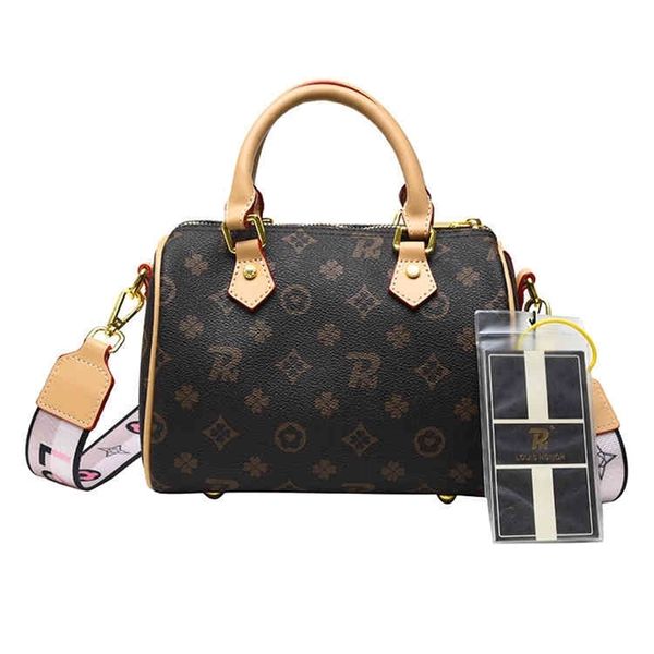 68% off glory spring new light luxury pillow fashion hand-held messenger old flower women's bag
68% off glory spring new light luxury pillow fashion hand-held messenger old flower women's bag