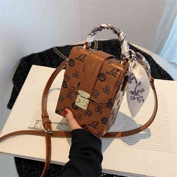 50% off online sale store this year's female fashion versatile autumn messenger portable silk scarf small square bag
50% off online sale store this year's female fashion versatile autumn messenger portable silk scarf small square bag