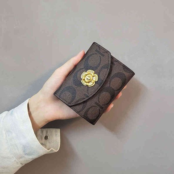 designer leather cc card mini wallet woman mens ins new cc flower european and american fashion small short student cc wallet card wrapping, Red;black
designer leather cc card mini wallet woman mens ins new cc flower european and american fashion small short student cc wallet card wrapping, Red;black