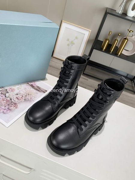 boots 20 autumn and winter leather martin boots women's bright face lacquer skin muffin thick soled short, Black
boots 20 autumn and winter leather martin boots women's bright face lacquer skin muffin thick soled short, Black