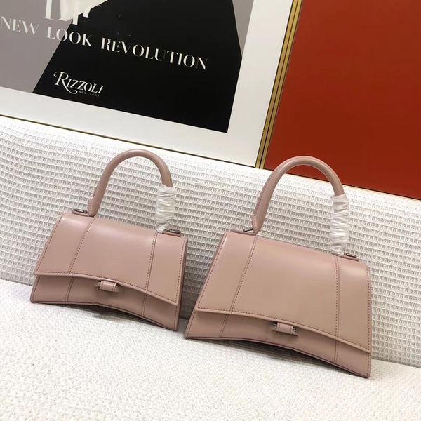 2022 lady shopping bags fashion handbags women totes shoulder cross body half moon luxury genuine leather classic retro
2022 lady shopping bags fashion handbags women totes shoulder cross body half moon luxury genuine leather classic retro