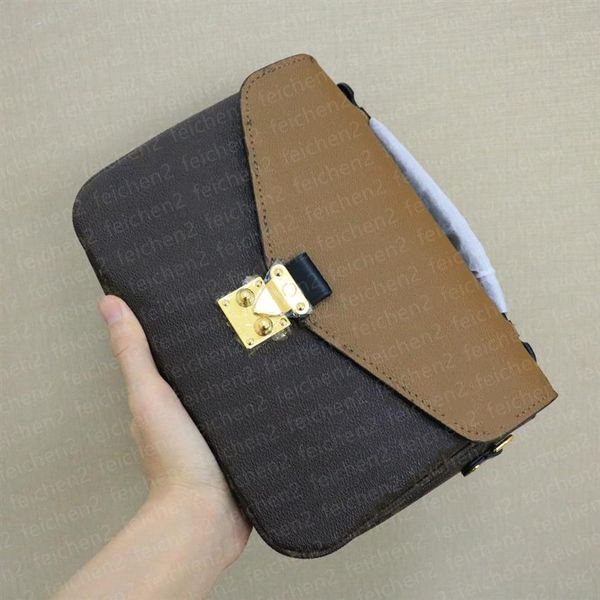 briefcases bags handbag briefcases totes classic old flower outdoor lapbag luggage women messenger fashion cross b2562
briefcases bags handbag briefcases totes classic old flower outdoor lapbag luggage women messenger fashion cross b2562