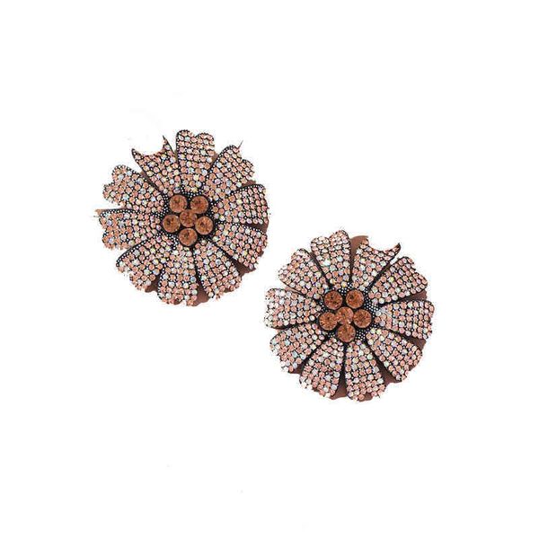 charm new arrival women fanshion stud earrings christmas flower rhinestone accessories gift for female 220707, Golden
charm new arrival women fanshion stud earrings christmas flower rhinestone accessories gift for female 220707, Golden