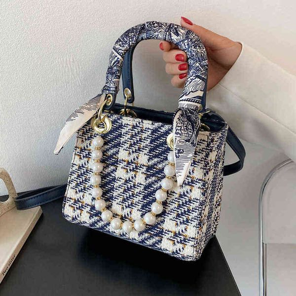 factory online export designer tide brand ladies bag female new fashion pearl chain handbag style versatile messenger princess
factory online export designer tide brand ladies bag female new fashion pearl chain handbag style versatile messenger princess