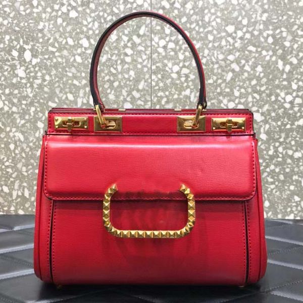 5a+ quality women cowhide handbag handle cross body bag shoulder bag wallet fashion gold letter hardware twist lock leather double compartme
5a+ quality women cowhide handbag handle cross body bag shoulder bag wallet fashion gold letter hardware twist lock leather double compartme