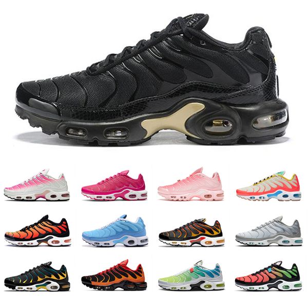 designer men women running shoes triple black white hyper blue smoke grey worldwide university gold spruce mens trainers walking sneakers
designer men women running shoes triple black white hyper blue smoke grey worldwide university gold spruce mens trainers walking sneakers