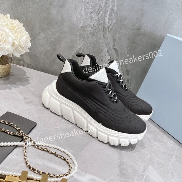 2022 latest mens women sports shoes solid color series simple fashionable leather material comfortable and soft zh211014, Black
2022 latest mens women sports shoes solid color series simple fashionable leather material comfortable and soft zh211014, Black