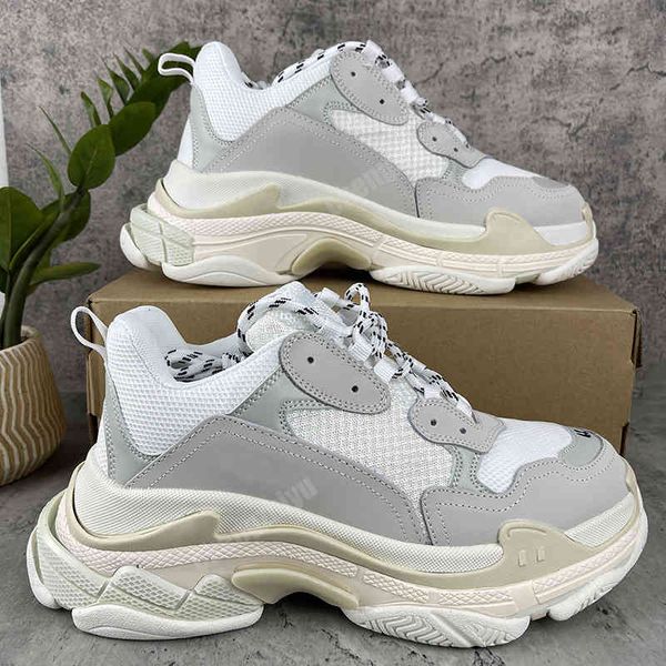 2022 paris crystal bottom triple s casual shoes dad platform sneakers for men women vintage old grandpa trainer eur35-45, Black
2022 paris crystal bottom triple s casual shoes dad platform sneakers for men women vintage old grandpa trainer eur35-45, Black