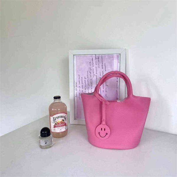 handbags outlet heat leather portable messenger version simple leisure smiling face bucket women's bag
handbags outlet heat leather portable messenger version simple leisure smiling face bucket women's bag