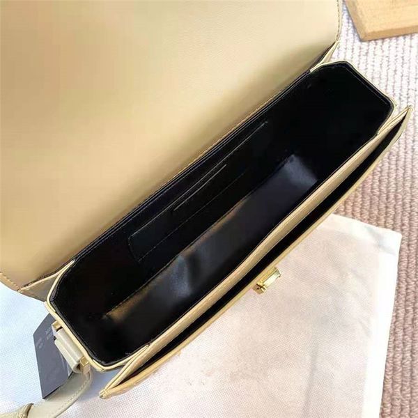 gift boxtoothpick pattern real leather handbags luxurys designers shoulder bags women crossbody bags adjustable shoulder strap fashion purse, Red;black
gift boxtoothpick pattern real leather handbags luxurys designers shoulder bags women crossbody bags adjustable shoulder strap fashion purse, Red;black