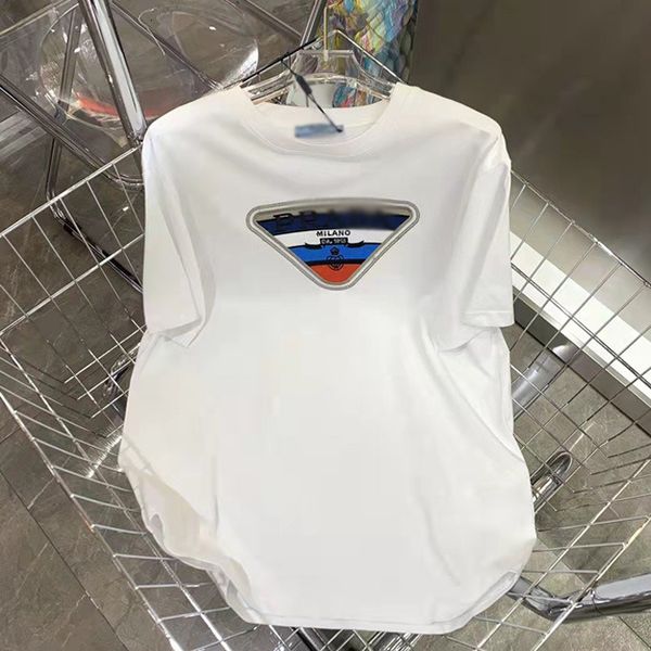 designer 2022 european summer new short sleeve t-shirt women's fashion trend round neck loose triangular letter black and white 2002 lu
designer 2022 european summer new short sleeve t-shirt women's fashion trend round neck loose triangular letter black and white 2002 lu