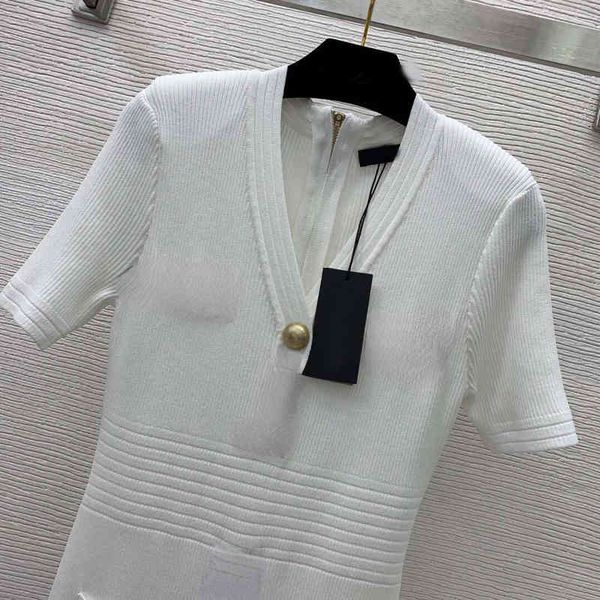 fashion 2022 designer design summer new temperament celebrity style gold button elastic slim fit v-neck short sleeve dress, Black;gray
fashion 2022 designer design summer new temperament celebrity style gold button elastic slim fit v-neck short sleeve dress, Black;gray