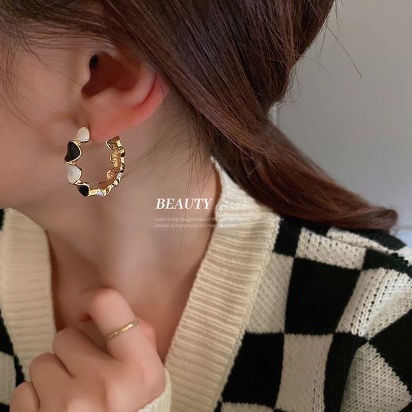 925 silver needle black and white heart drop oil c- shaped eardrop earring korean temperamental earrings fashion trendy unique earrings for, Golden
925 silver needle black and white heart drop oil c- shaped eardrop earring korean temperamental earrings fashion trendy unique earrings for, Golden