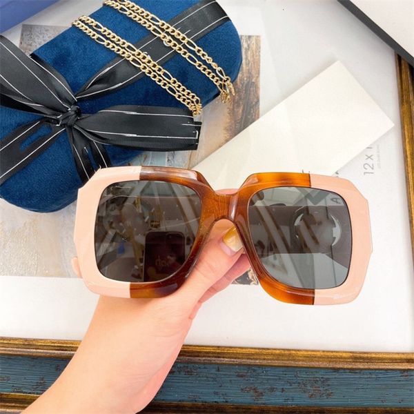 sunglasses big box wind chain plate star net red men's and women's sunglasses, White;black
sunglasses big box wind chain plate star net red men's and women's sunglasses, White;black
