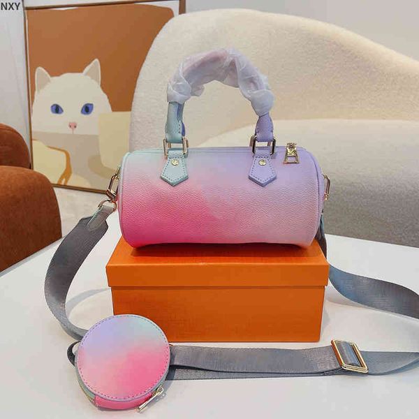 evening bags women handbag tote bag leather letters shoulder bag purses fashion gradient color crossbody baguette female travel 220528
evening bags women handbag tote bag leather letters shoulder bag purses fashion gradient color crossbody baguette female travel 220528