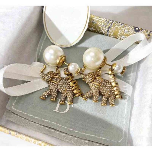 earrings fashion new pearl single small elephant full brilliant diamonds earrings exclusive design jewel, Golden
earrings fashion new pearl single small elephant full brilliant diamonds earrings exclusive design jewel, Golden