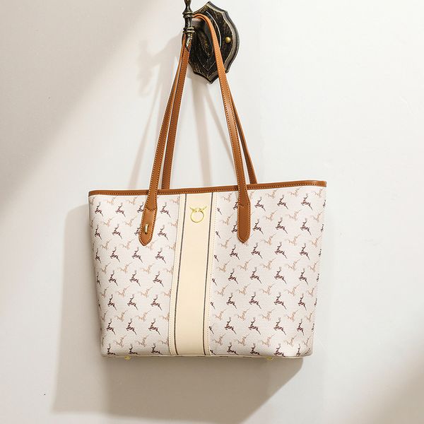 designer bags shoulder tote bags with large capacity and leather fawn print 43cm
designer bags shoulder tote bags with large capacity and leather fawn print 43cm