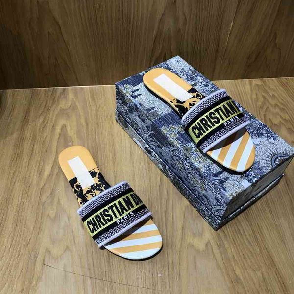 in spring and summer of 2022, the new embroidered and printed flat slippers are versatile. they are worn outside for tourism and outlet_rj5s, Black
in spring and summer of 2022, the new embroidered and printed flat slippers are versatile. they are worn outside for tourism and outlet_rj5s, Black