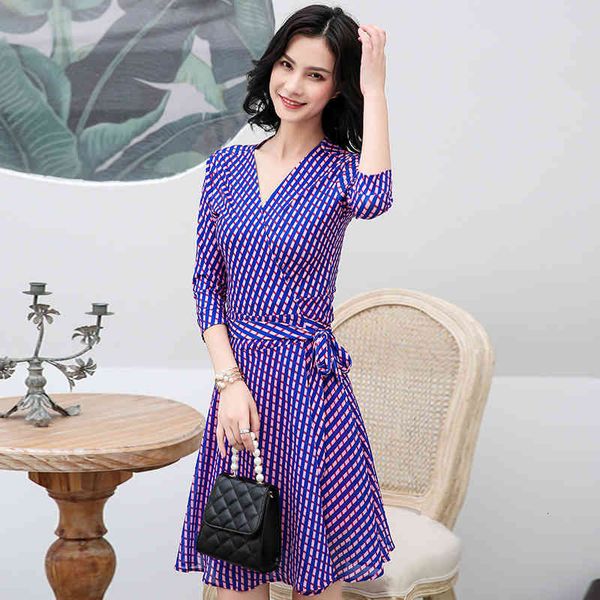 casual dresses summer wrap skirt with slim waist, tea break and purple print dress, Black;gray
casual dresses summer wrap skirt with slim waist, tea break and purple print dress, Black;gray
