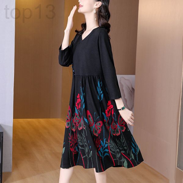 casual dresses designer your lady's mink dress 2021 autumn winter new high-end large v-neck temperament skirt fashion knitted wool 57or, Black;gray
casual dresses designer your lady's mink dress 2021 autumn winter new high-end large v-neck temperament skirt fashion knitted wool 57or, Black;gray