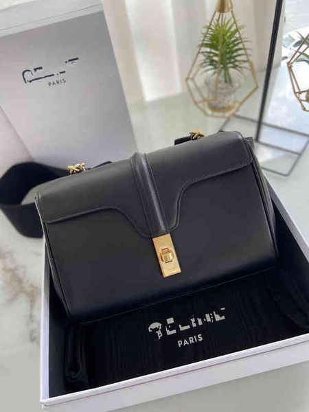 new leather ten soft16 msenger bag wide shoulder strap same 2022 luxury brand fashion design versatile ladies bags
new leather ten soft16 msenger bag wide shoulder strap same 2022 luxury brand fashion design versatile ladies bags