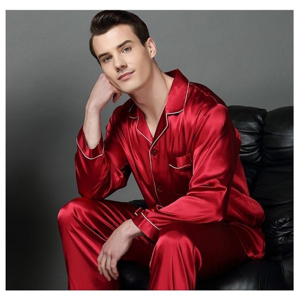 luxury spring mens silk pajama set pajamas men sleepwear modern style silk nightgown home male satin soft cozy for sleeping t200813, Black;brown
luxury spring mens silk pajama set pajamas men sleepwear modern style silk nightgown home male satin soft cozy for sleeping t200813, Black;brown