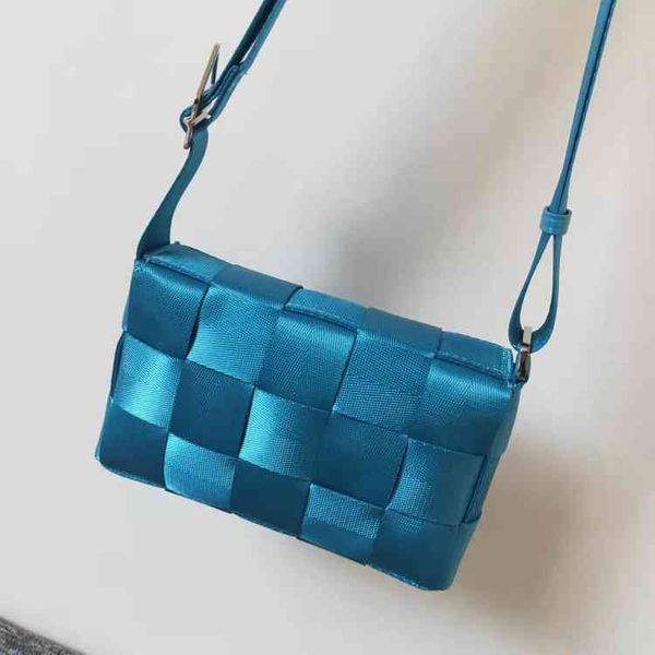 venetas handbag bottegas nylon woven 2022 spring summer shoulder pillow tofu messenger small square men's and women's same bag9 g6
venetas handbag bottegas nylon woven 2022 spring summer shoulder pillow tofu messenger small square men's and women's same bag9 g6