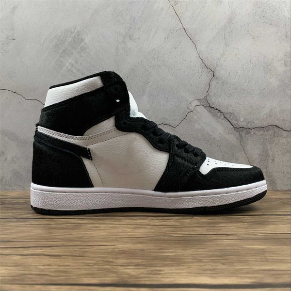 shoes jumpman 1 black white 1s og outdoor sports sneakers size eu36-46
shoes jumpman 1 black white 1s og outdoor sports sneakers size eu36-46