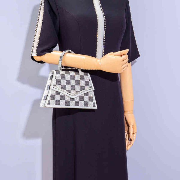evening bag dampboard pattern crossbody bag women 2022 new designer chain shiny crystal clutch purse and handbag 220622
evening bag dampboard pattern crossbody bag women 2022 new designer chain shiny crystal clutch purse and handbag 220622
