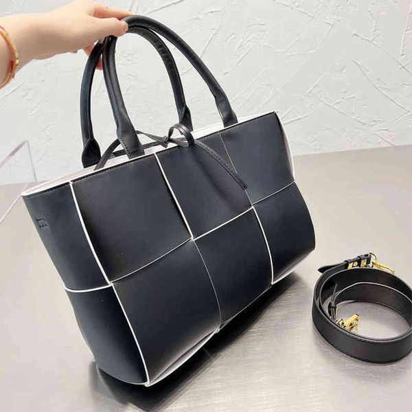 classic designer handbag tote bag women weave shoulder handbags leather shoulder bags high capacity lady crossbody bags 220719
classic designer handbag tote bag women weave shoulder handbags leather shoulder bags high capacity lady crossbody bags 220719