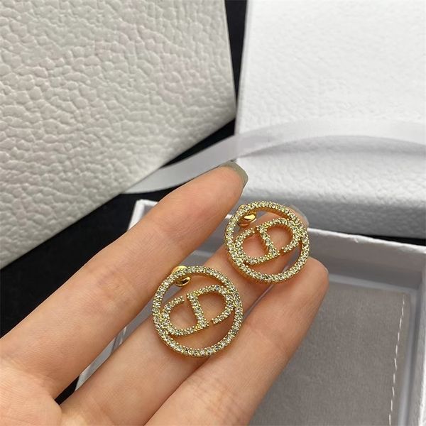 round full diamond letter earrings women's simple hollow out high sense earrings, Golden
round full diamond letter earrings women's simple hollow out high sense earrings, Golden