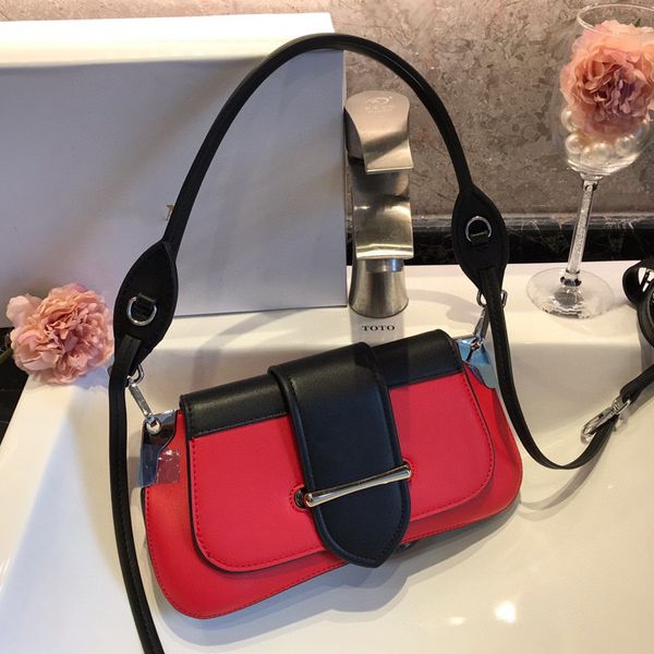 designer bags spliced leather shoulder bag new fashion versatile luxury link messenger bag66
designer bags spliced leather shoulder bag new fashion versatile luxury link messenger bag66