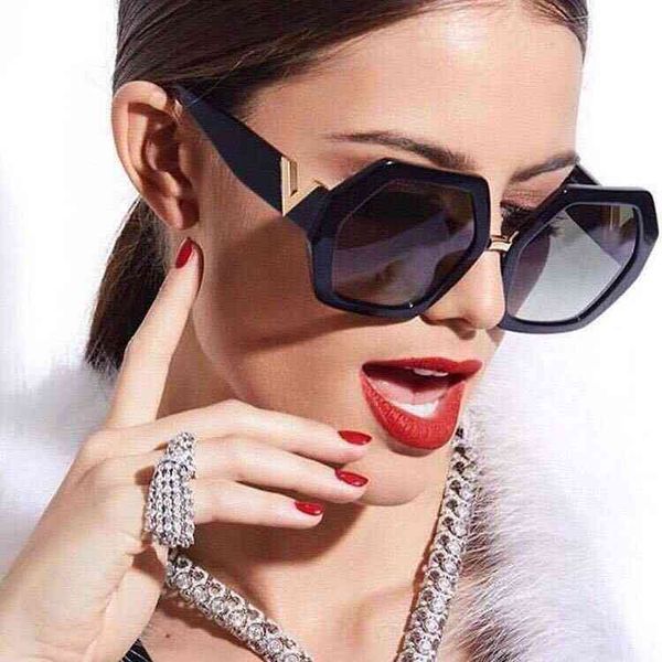 sunglasses fashion polygon large frame sunglasses female driver's versatile thin glasses star, White;black
sunglasses fashion polygon large frame sunglasses female driver's versatile thin glasses star, White;black