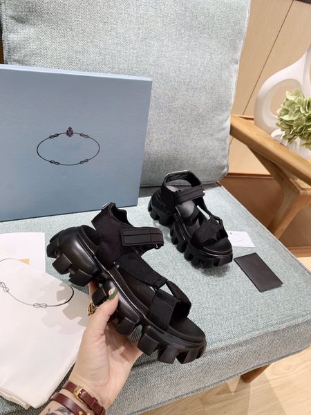 the latest womens summer black and white thick-soled open-toe sandals increased non-slip bottom comfortable and simple versatile size
the latest womens summer black and white thick-soled open-toe sandals increased non-slip bottom comfortable and simple versatile size