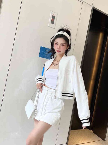 two piece dress 2022 spring and summer flocking embroidery letter suit contrast jacket + versatile slim trouser skirt women 5y76, White
two piece dress 2022 spring and summer flocking embroidery letter suit contrast jacket + versatile slim trouser skirt women 5y76, White