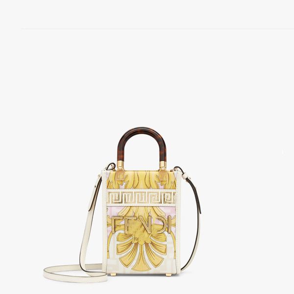 new explosion women's mini bags sunshine shopper fenace printed white leather bag calfskin fashion houses shoulder fashion show, Red;black
new explosion women's mini bags sunshine shopper fenace printed white leather bag calfskin fashion houses shoulder fashion show, Red;black