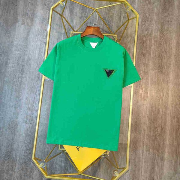 bv family selling bttega 22ss vente spring and summer couple classic triangle letter printing rubber round neck short sleeve t-shirt, White;black
bv family selling bttega 22ss vente spring and summer couple classic triangle letter printing rubber round neck short sleeve t-shirt, White;black